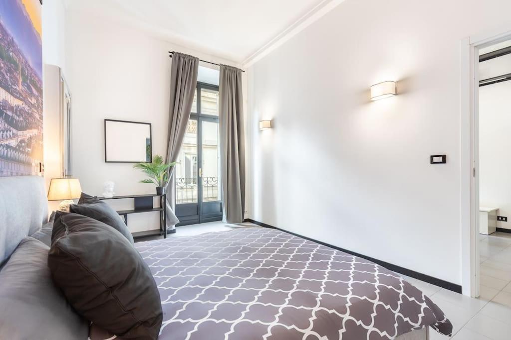 Historical Suite - Pieno Centro - Porta Nuova- Piazza Castello Torino Eksteriør billede