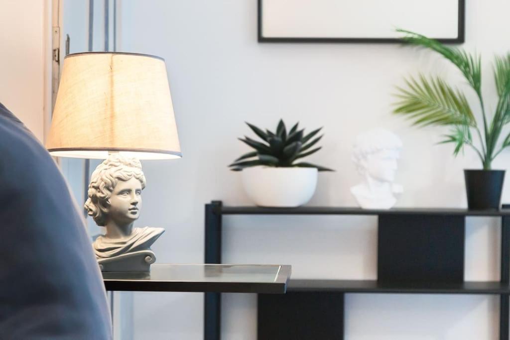 Historical Suite - Pieno Centro - Porta Nuova- Piazza Castello Torino Eksteriør billede